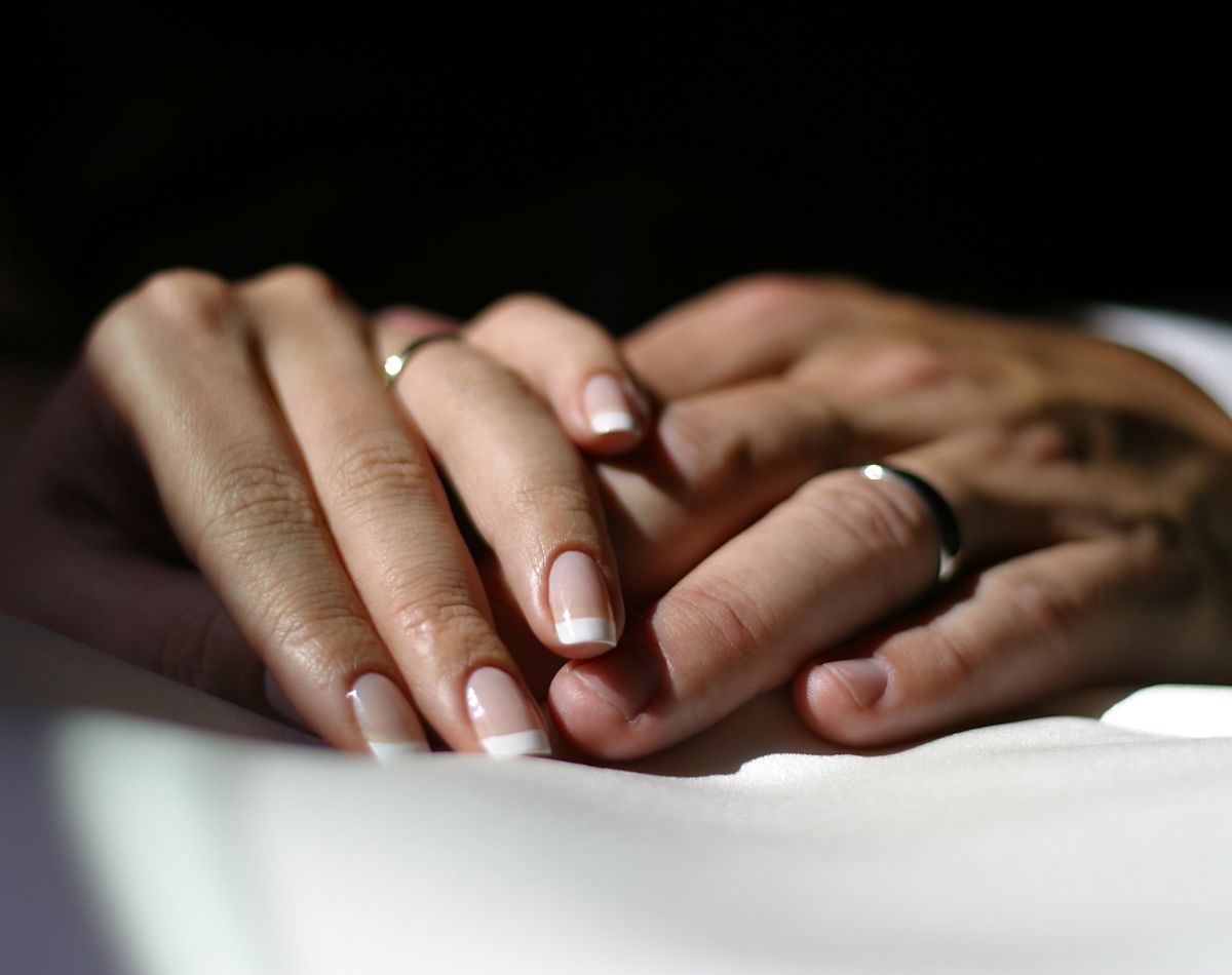 Reflexões sobre o Amor, a Gratuidade e a Solidão no Casamento