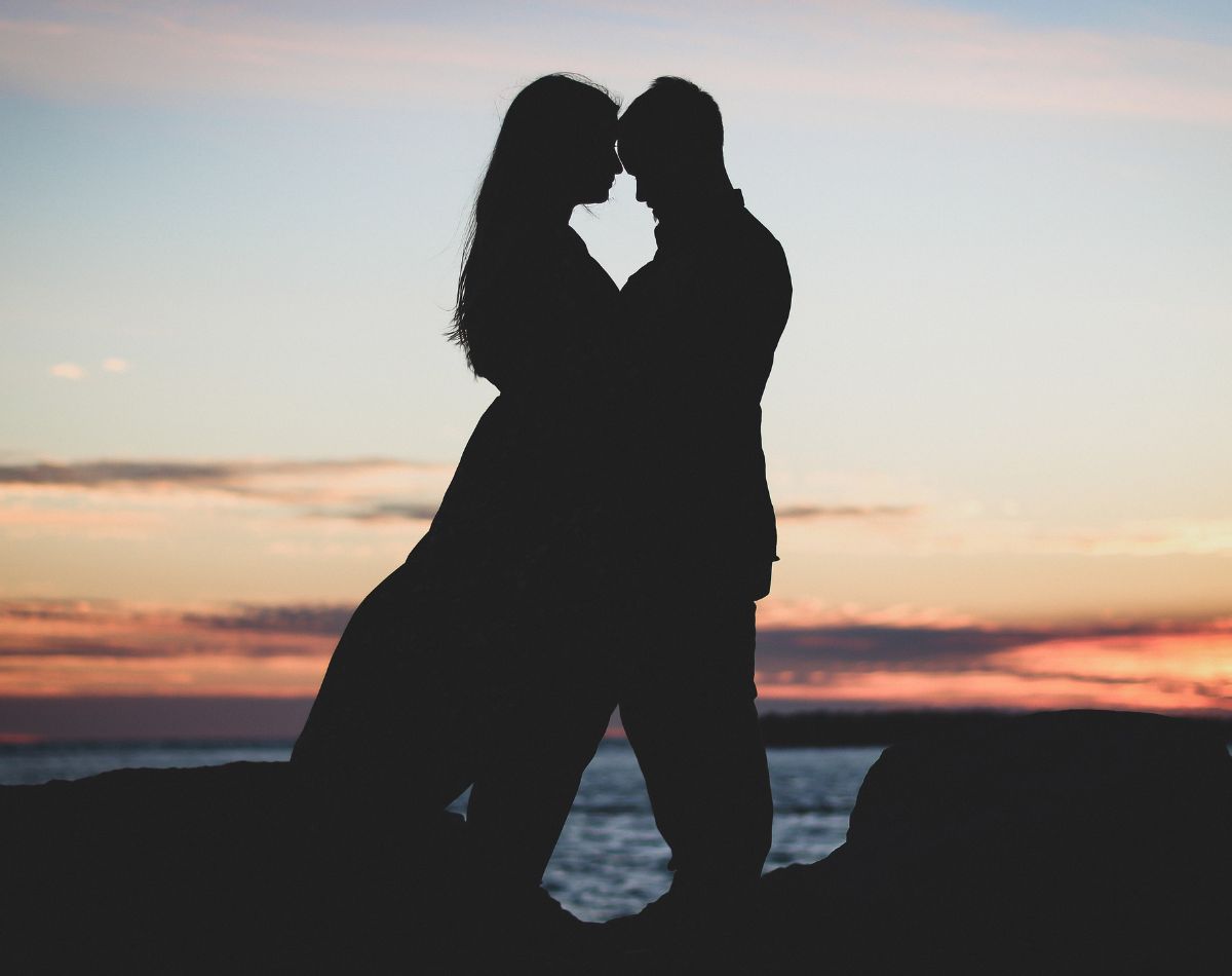 Amor Conjugal: Amizade Perfeita, Redenção e Compromisso na Perspectiva Filosófica e Teológica