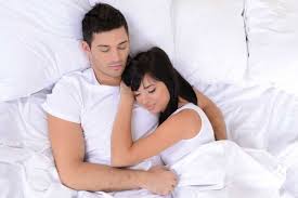 Como reacender a intimidade sexual após anos de casamento?
